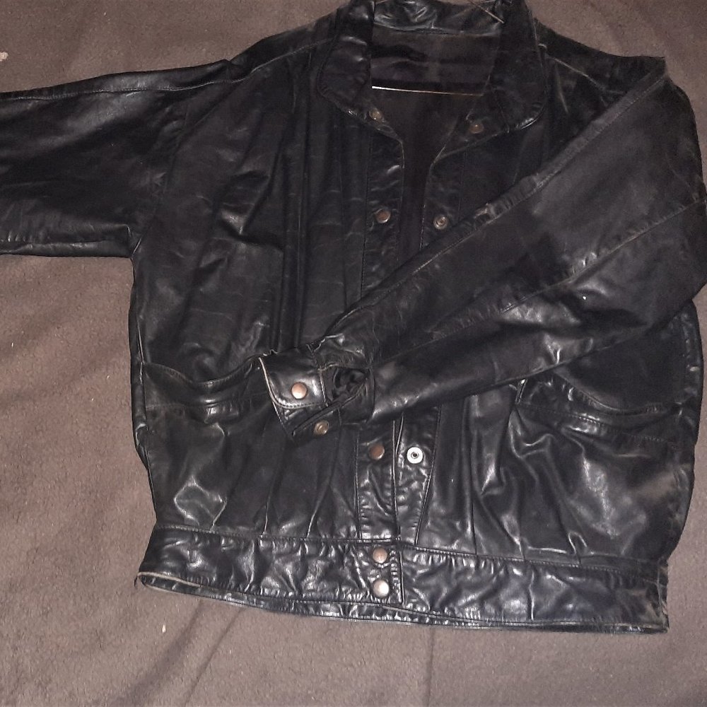 BLACK FAUX LEATHER snap buttoned casual jacket men